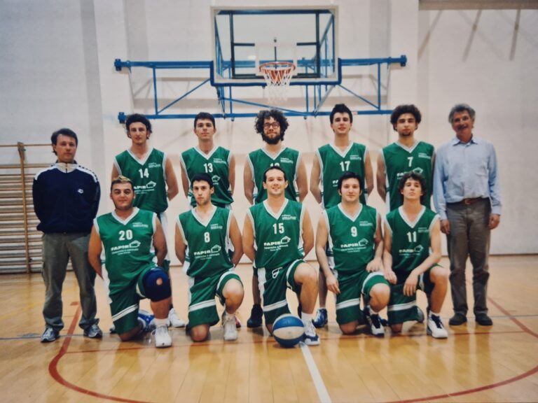 Prima squadra promossa in prima divisione 2004 | Storia